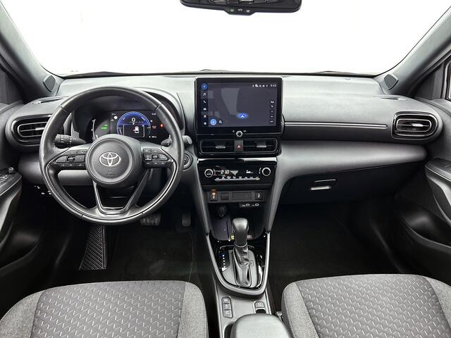 Toyota YARIS Cross 1.5 Hybrid 115 First Edition + | BTW Voertuig | Stoel+stuurverwarming | Draadloze telefoonlader | Navigatie | Apple CarPlay/Android Auto | Cruise Control Adaptive |