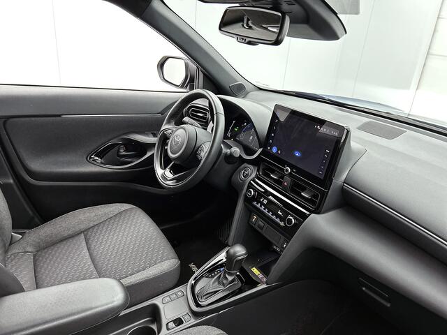 Toyota YARIS Cross 1.5 Hybrid 115 First Edition + | BTW Voertuig | Stoel+stuurverwarming | Draadloze telefoonlader | Navigatie | Apple CarPlay/Android Auto | Cruise Control Adaptive |