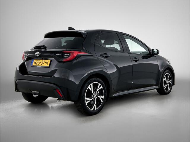 Toyota YARIS 1.5 Hybrid 115 Dynamic Comfort Pack | BTW voertuig | dodehoek detectie | Stoel+stuurverwarming | Apple CarPlay/Android Auto | Climate Control | Cruise Control Adaptive | Achteruitrijcamera | Parkeersensoren voor+achter |