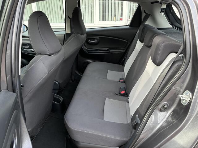 Toyota YARIS 1.5 Hybrid Aspiration Navi Camera Lmv