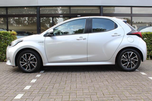 Toyota YARIS 1.5 Hybrid Dynamic | Rijklaar | Afn. Trekhaak | Apple/Android | Navi | DAB+ | Keyless | Allseason banden