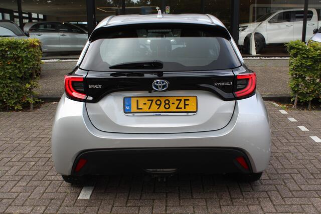 Toyota YARIS 1.5 Hybrid Dynamic | Rijklaar | Afn. Trekhaak | Apple/Android | Navi | DAB+ | Keyless | Allseason banden