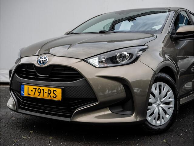 Toyota YARIS 1.5 Hybrid Active Nieuw model!/ Carplay/ Dab/ Camera/ Navigatie Apps/ Climate control/ Keyless/ Cruise control