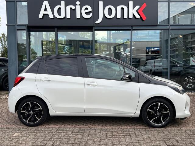 Toyota YARIS 1.0 VVT-i Trend | CRUISE CONTROL | ACHTERUITRIJCAMERA | BI-TONE | CLIMATE CONTROL | ALL SEASON BANCEN | 16 INCH LMV |