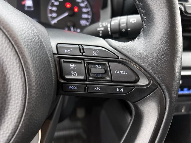 Toyota YARIS 1.5 Hybrid Dynamic Limited | Lichtmetalen Velgen | Mistlampen | Stoel-/Stuurverwarming | Onderweg-naar-dealer