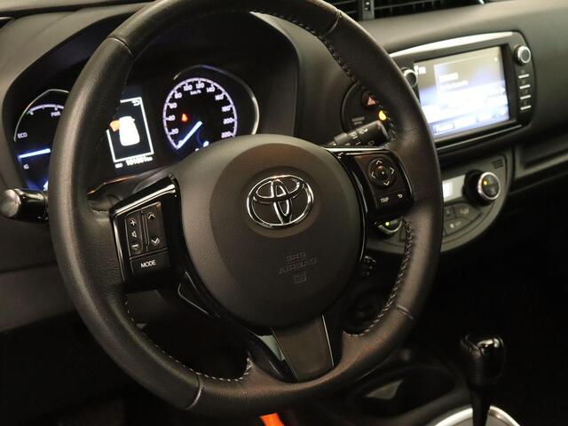 Toyota YARIS 1.5 Hybrid Active - MULTIMEDIA VOORBEREIDING - BLUETOOTH - CLIAMTE CONTROL - ELEKTRISCHE RAMEN VOOR