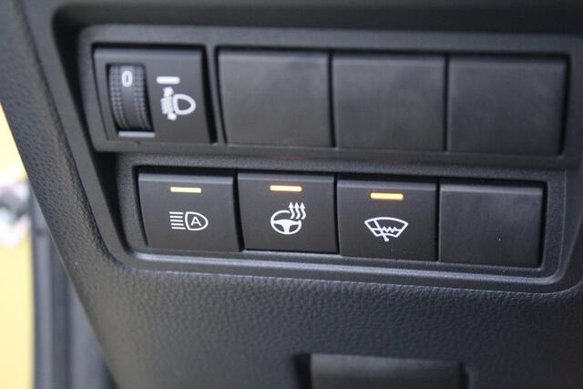 Toyota YARIS Cross 1.5 Hybrid First Edition | Rijklaar | Trekhaak | Stoel-/Stuurverwarming | Navi | Camera | Dealer onderh. | Keyless | All-season