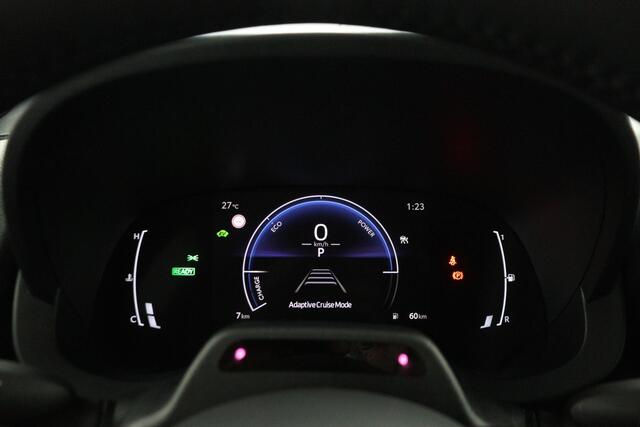 Toyota YARIS Cross 1.5 Hybrid 130 First Edition | Nieuwste model | Stoel/stuurverwarming | Dodehoekdetectie |
