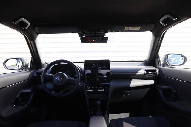 Toyota YARIS Cross 1.5 Hybrid 130 First Edition, Comfort Pack, Stuur & Stoel verwarming, BSM, Sensoren, Verwacht november, Inruilpremie €2.500,-!