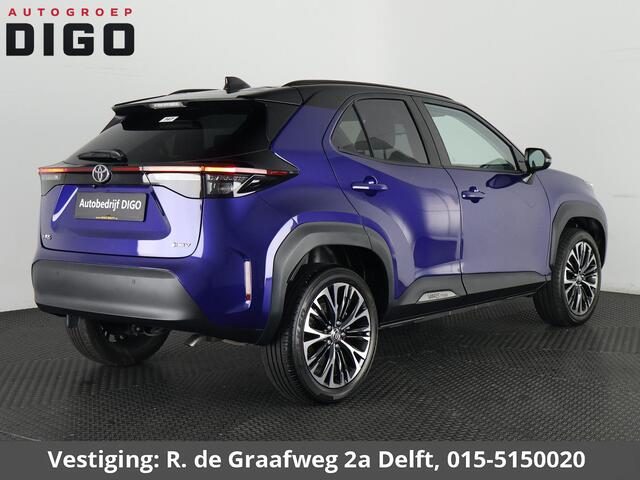 Toyota YARIS Cross 1.5 Hybrid 130 Executive Bi-Tone | HUD | Parkeersensoren | Stuur- & Stoelverwarming | Navigatie | BSM