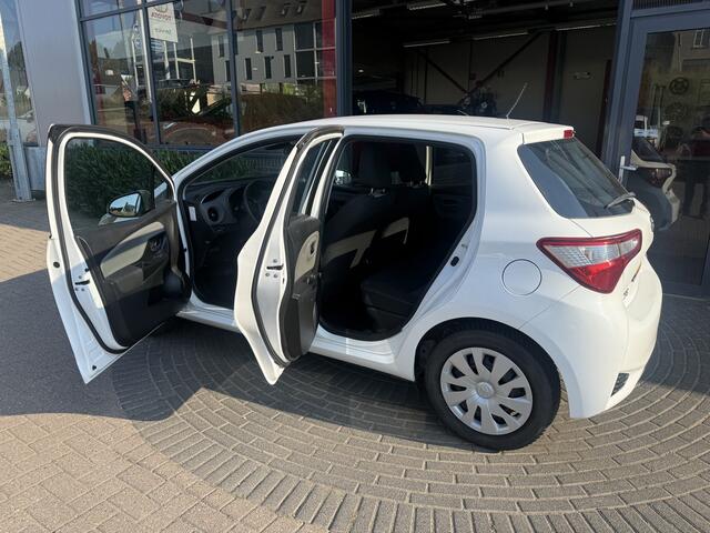 Toyota YARIS 1.5 Hybrid Active
