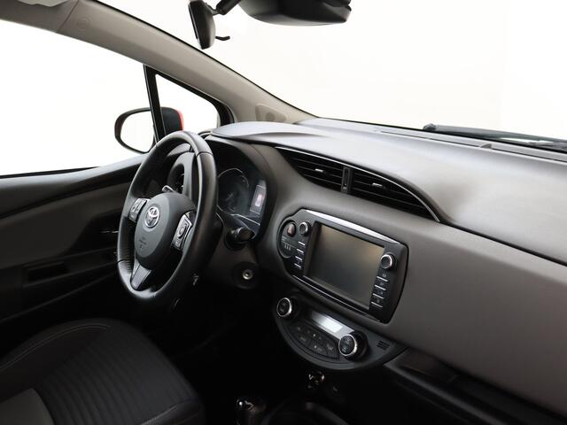 Toyota YARIS 1.5 Hybrid Active | Dealer onderhouden | Climate Control | Cruisse Control | achteruitrijcamera | 15" Velgen