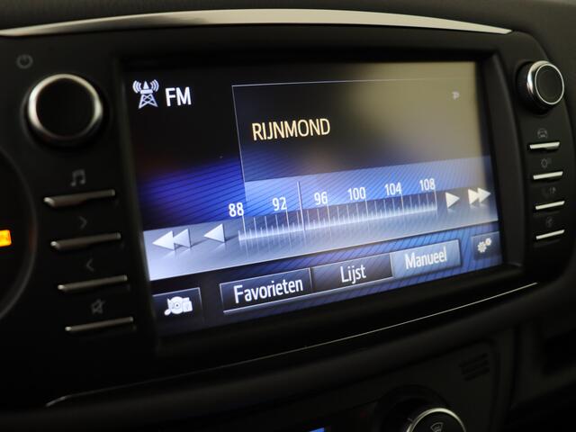 Toyota YARIS 1.5 Hybrid Active | Dealer onderhouden | Climate Control | Cruisse Control | achteruitrijcamera | 15" Velgen