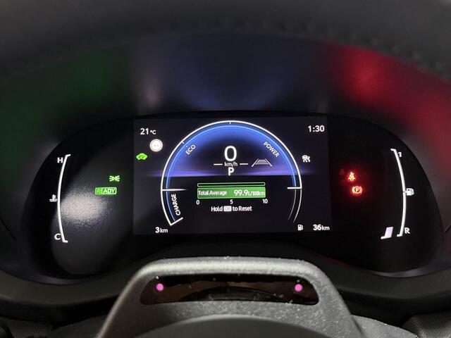 Toyota YARIS Cross 1.5 Hybrid 130 First Edition Direct leverbaar, Comfort Pack, € 2.500,- inruilpremie