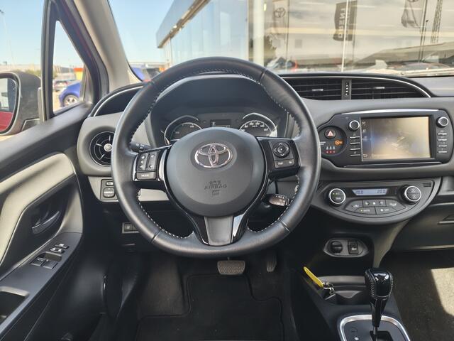 Toyota YARIS 1.5 Hybrid Dynamic | NL Auto | Navi | Keyless Entry & Start | Cruise Control
