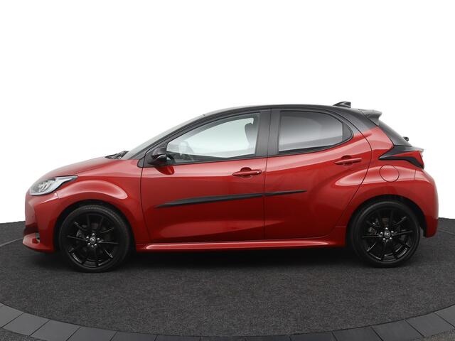 Toyota YARIS 1.5 Hybrid Executive | Leder Stof bekleding | Navigatie | Panoramadak | Stoelverwarming |
