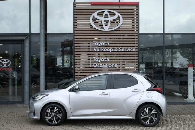 Toyota YARIS 1.5 Hybrid 115 Dynamic Automaat | Apple Carplay / Android auto | LED verlichting | Grille bovenzijde, pianozwart | Knipperlicht, LED | Koplamp, dagrijverlichting, LED Light Guide | Koplamp, LED | Kopl