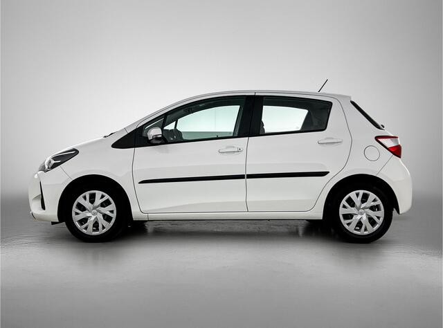 Toyota YARIS 1.5 VVT-i Aspiration | Navigatie | Cruise Control | Climate Control | Parkeersensoren Achter | Achteruitrijcamera | Bluetooth | Elektrische ramen voor |