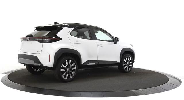 Toyota YARIS Cross 1.5 Hybrid 130 Executive Cruise control adaptief / 360 Camera / Elektrische achterklep