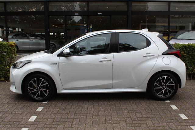 Toyota YARIS 1.5 Hybrid First Edition | Rijklaar | Apple/Android | Bluetooth | Adap. Cruise. | DAB+ | Clima | Camera