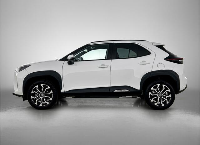 Toyota YARIS Cross 1.5 Hybrid 115 First Edition Comfort Pack | Dealer onderhouden | Stoel+stuurverwarming | Dodehoek detectie | parkeersensoren voor+achter | Navigatie | Climate Control | Cruise Control Adaptive | 1 sleutel aanwezig