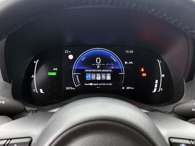 Toyota YARIS Cross 1.5 Hybrid 115 First Edition Comfort Pack | Dealer onderhouden | Stoel+stuurverwarming | Dodehoek detectie | parkeersensoren voor+achter | Navigatie | Climate Control | Cruise Control Adaptive | 1 sleutel aanwezig
