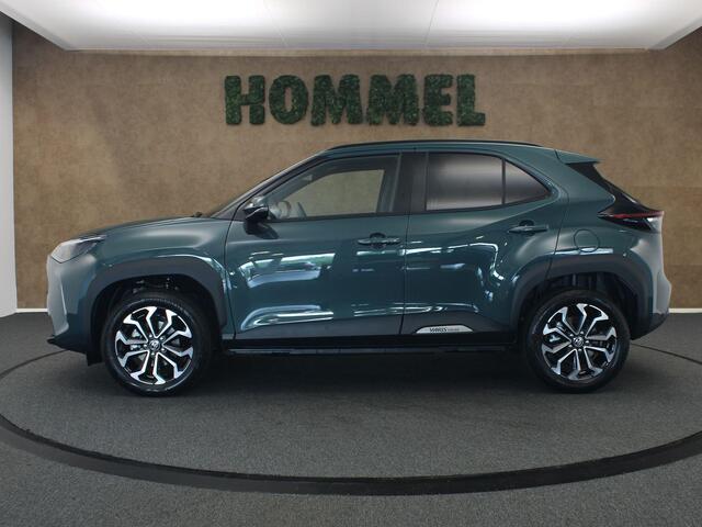 Toyota YARIS Cross 1.5 Hybrid 130 Dynamic - NIEUWE AUTO DIRECT UIT VOORRAAD LEVERBAAR - DODEHOEKDETECTIE - APPLE CARPLAY/ ANDROID AUTO - PARKEERSENSOREN VOOR/ACHTER - CLIMATE CONTROL - VOORRUITVERWARMING - STUURVERWARMING - STOELVERWARMING - ADAPTIEVE CRUISE CONTROL - CAMERA - DAB AUDIO