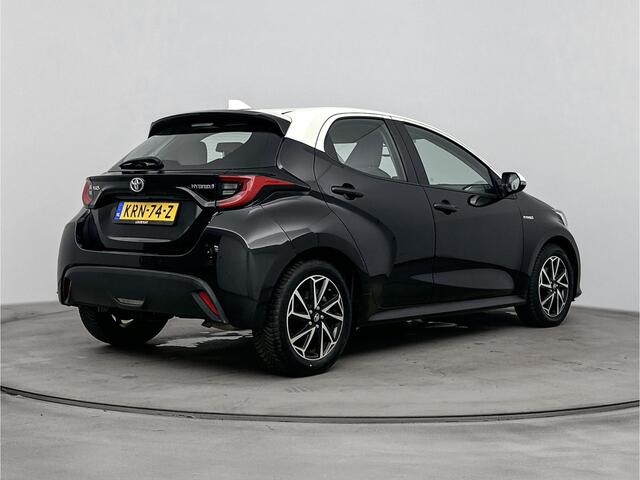 Toyota YARIS 1.5 Hybrid Style | Parkeersensoren | Navigatie | Dodehoek Detectie |