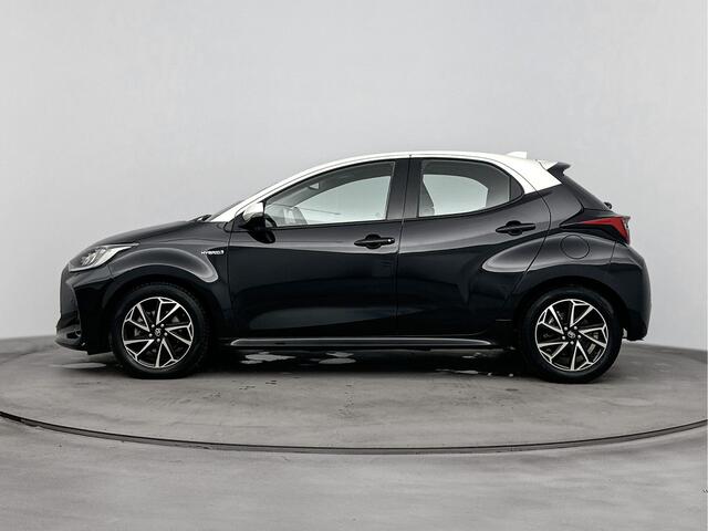Toyota YARIS 1.5 Hybrid Style | Parkeersensoren | Navigatie | Dodehoek Detectie |