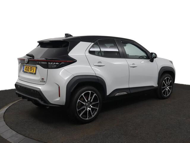 Toyota YARIS Cross 1.5 Hybrid GR Sport | JBL Audio | Stoelverwarming | Elektrische achterklep | Achteruitrijcamera| Parkeersensoren | Apple Carplay | Android Auto |
