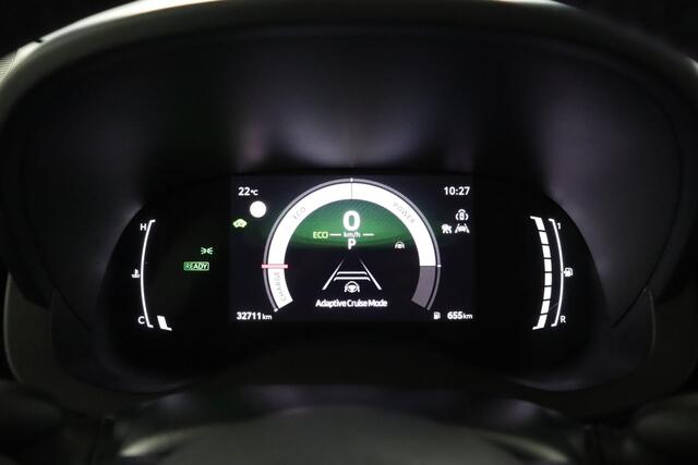 Toyota YARIS 1.5 Hybrid 115 Dynamic | Stoelverwarming | Stuurwiel verwarming | Parkeer sensoren |