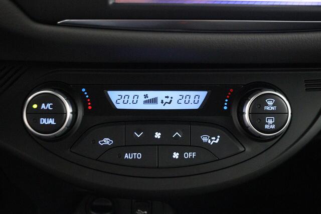 Toyota YARIS 1.5 Hybrid Aspiration | Navigatie systeem | Klimaat control |