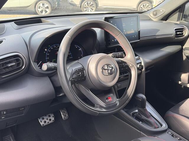 Toyota YARIS Cross 1.5 Hybrid GR Sport **JBL/ DODE HOEK DETECTIE/ ELEKTRONISCHE ACHTERKLEP**
