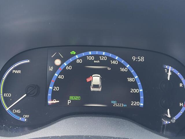 Toyota YARIS Cross 1.5 Hybrid Dynamic **TREKHAAK/ NAVIGATIE/ KEYLESS**