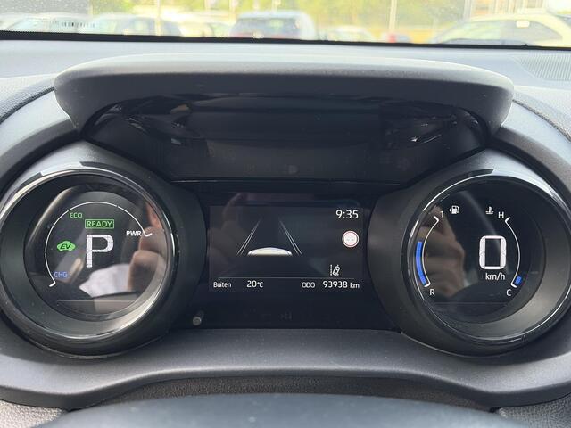 Toyota YARIS 1.5 Hybrid Executive **TREKHAAK/ STOELVERWARMING/ APPLE CARPLAY**
