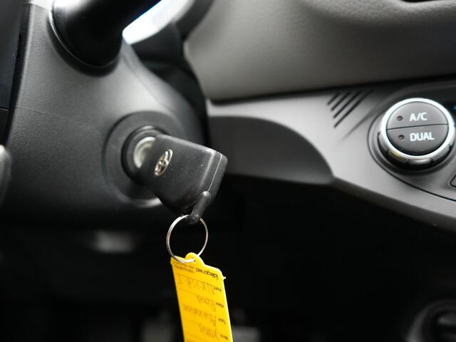 Toyota YARIS 1.0 VVT-i Aspiration | NL Auto | Dealer Onderhouden | Achteruitrijcamera |