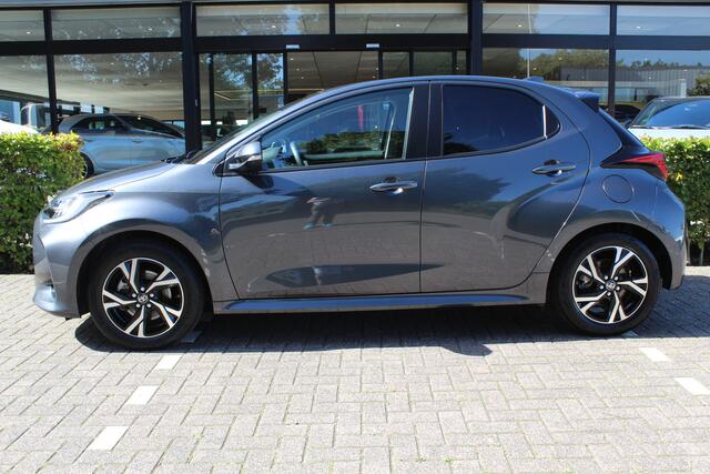 Toyota YARIS 1.5 Hybrid 115 First Edition | Rijklaar | Afn. trekhaak | Apple/Android | Camera | Adap. Cruise | Clima | DAB+