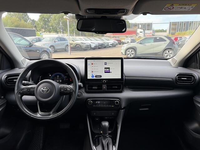 Toyota YARIS 1.5 Hybrid 115 Dynamic **DODE HOEK DETECTIE/ STUURVERWARMING/ PARKEERSENSOREN**