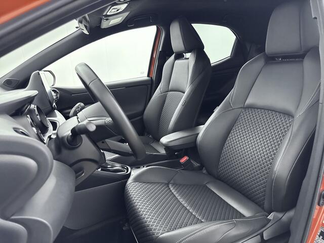Toyota YARIS 1.5 Hybrid Executive Limited | Stoelverwarming | Navigatie