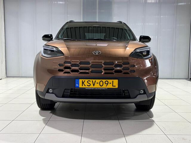 Toyota YARIS Cross 1.5 Hybrid 130 Executive Head up display, BTW auto, 1e Eigenaar, Orgineel NL, Stoelverwarming, JBL Geluidsysteem, 2 Tone lak, Apple carplay/android auto
