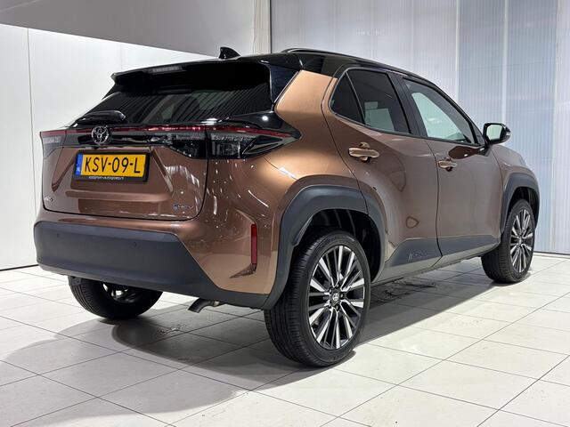 Toyota YARIS Cross 1.5 Hybrid 130 Executive Head up display, BTW auto, 1e Eigenaar, Orgineel NL, Stoelverwarming, JBL Geluidsysteem, 2 Tone lak, Apple carplay/android auto