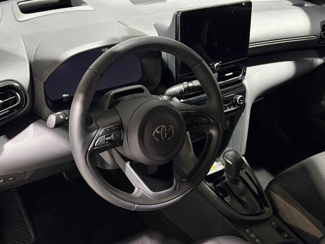 Toyota YARIS Cross 1.5 Hybrid 130 Executive Head up display, BTW auto, 1e Eigenaar, Orgineel NL, Stoelverwarming, JBL Geluidsysteem, 2 Tone lak, Apple carplay/android auto