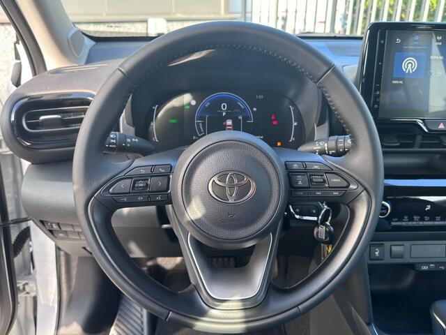 Toyota YARIS 1.5 HYBRIDE 115pk Stoelverw. 10 jaar garantie