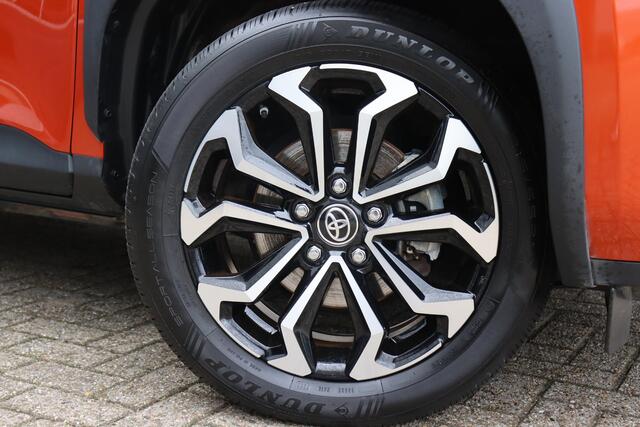 Toyota YARIS Cross 1.5 Hybrid Dynamic, Parkeersensoren , Trekhaak, Blind spot monitor