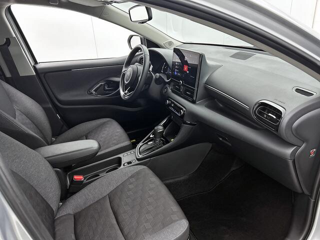 Toyota YARIS 1.5 Hybrid 115 Dynamic | Stuur-Stoelverwarming | Parkeersensoren | Apple Carplay-Android Auto | **