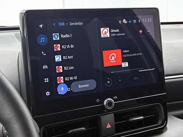 Toyota YARIS 1.5 Hybrid 115 Dynamic | Stuur-Stoelverwarming | Parkeersensoren | Apple Carplay-Android Auto | **