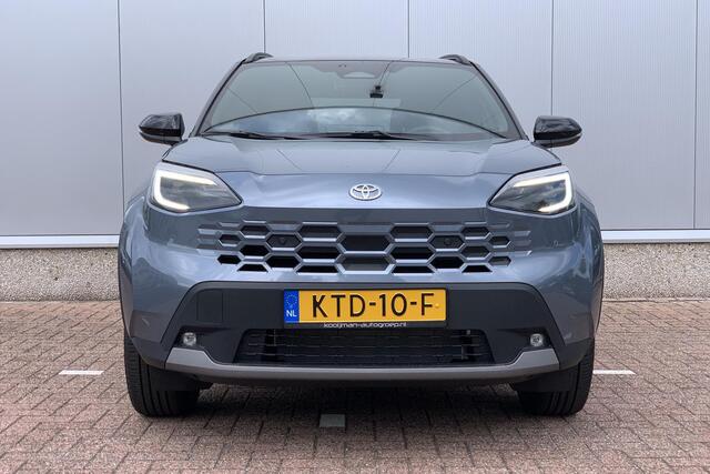 Toyota YARIS Cross 1.5 Hybrid 130 Executive | JBL Audio | Stuur en Stoelverwarming | Heads-Up Display | Parkeersensoren v&a | Elektrische Achterklep | Dodehoek Assistent |
