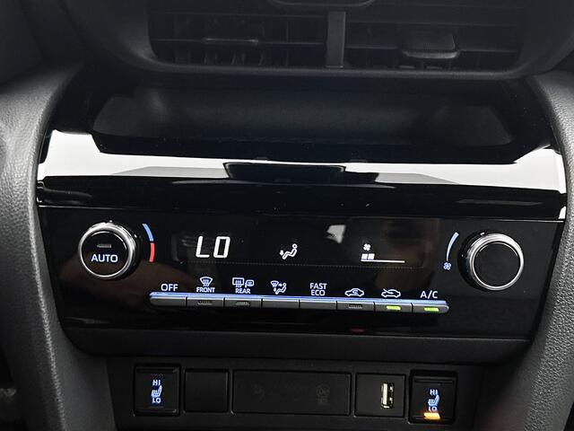 Toyota YARIS Cross 1.5 Hybrid Dynamic Bi-tone | Navigatie | PDC | BLS | Stuur-Stoelverwarming |