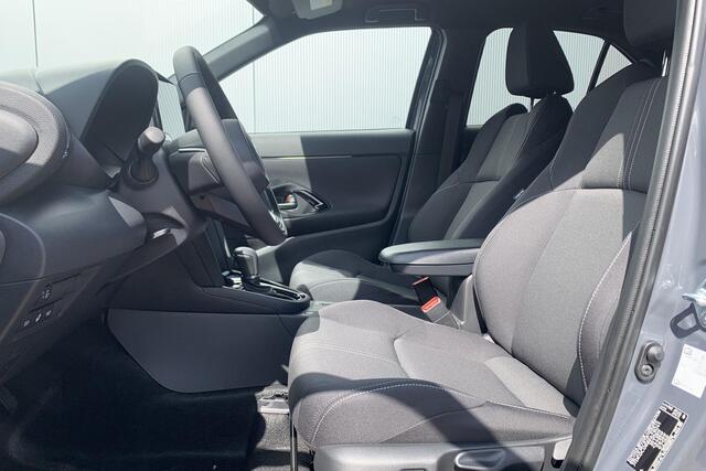 Toyota YARIS Cross 1.5 Hybrid 130 First Edition Comfort Pack / Uit voorraad leverbaar!