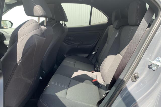 Toyota YARIS Cross 1.5 Hybrid 130 First Edition Comfort Pack / Uit voorraad leverbaar!
